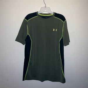 Large under armor heat gear tee. Mesh back